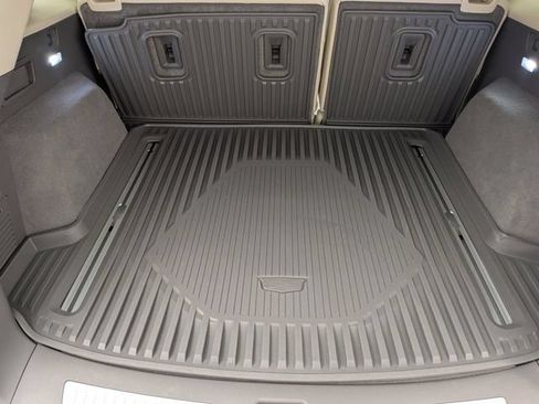 Certified 2024 Cadillac XT5 Premium Luxury w/ LPO, Floor Liner Package AWD/4WD image 25