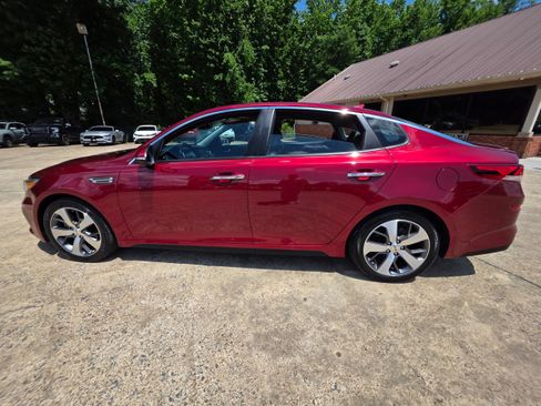 Used 2019 Kia Optima S FWD image 8