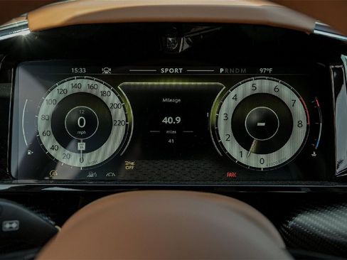 New 2025 Aston Martin V8 Vantage Coupe image 26