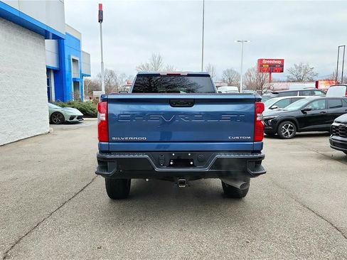 Used 2026 Chevrolet Silverado 2500 Custom w/ Custom Value Package image 8