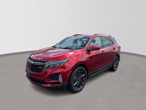 Used 2023 Chevrolet Equinox RS FWD image 1