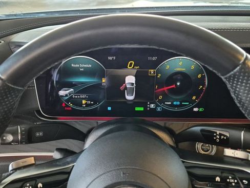 Used 2023 Mercedes-Benz E 450 Cabriolet image 11