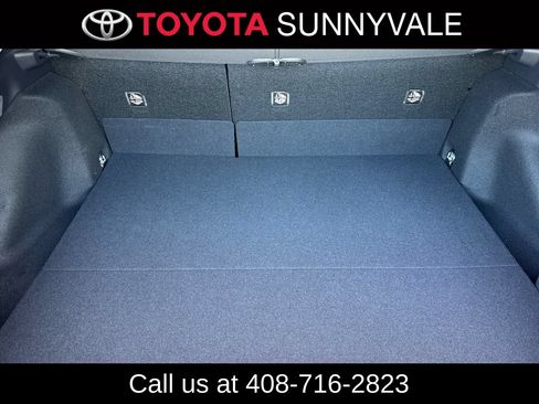 Used 2026 Toyota Prius Plug-In Hybrid FWD image 19