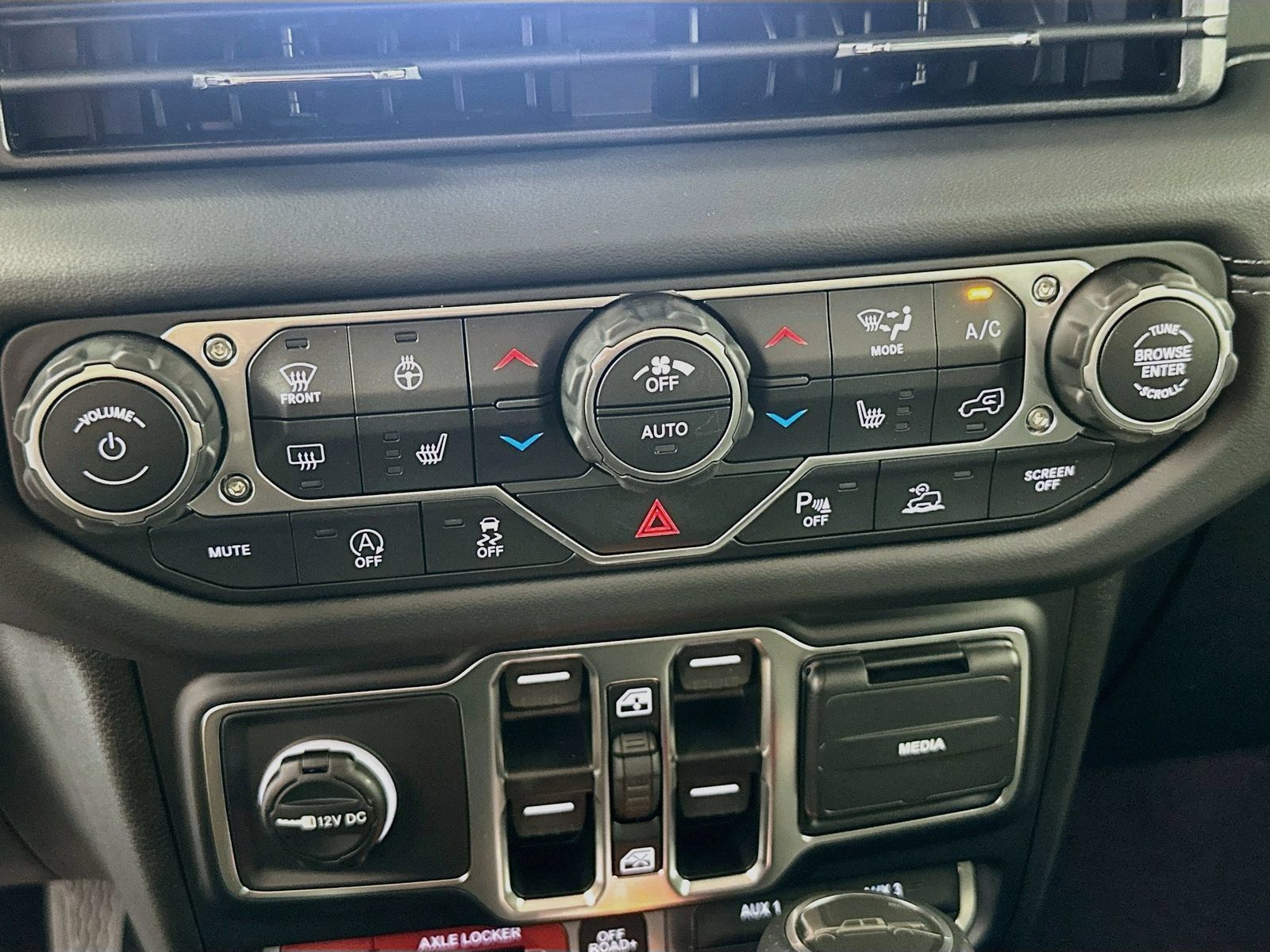 New 2026 Jeep Gladiator Mojave AWD/4WD image 16
