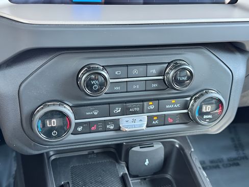 Used 2025 Ford Bronco Outer Banks AWD/4WD image 29