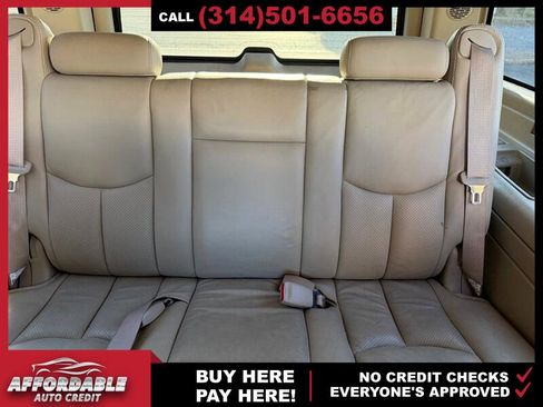Used 2005 Cadillac Escalade ESV Base image 12