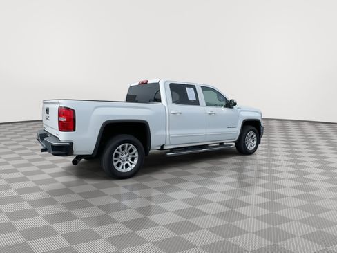 Used 2017 GMC Sierra 1500 SLE w/ SLE Value Package image 9