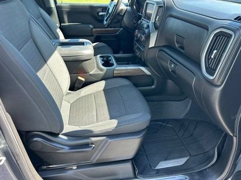 Used 2022 Chevrolet Silverado 1500 RST w/ Z71 Off-Road Package AWD/4WD image 45