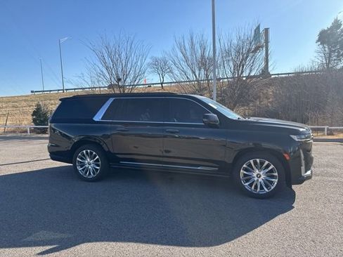 Used 2021 Cadillac Escalade ESV Premium Luxury Platinum image 3