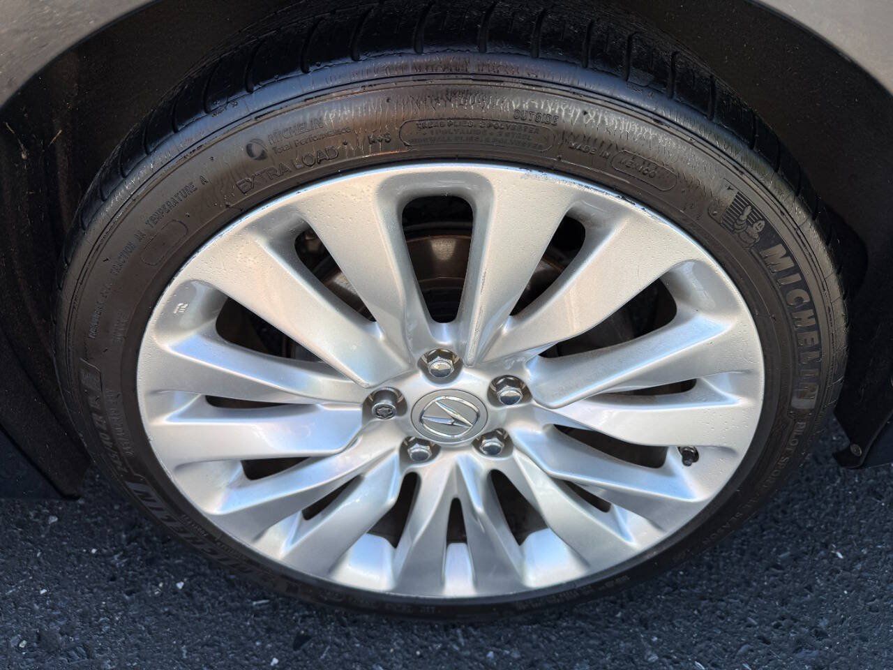 Used 2015 Acura RLX w/ Advance Package FWD image 9