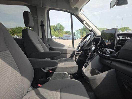 Used 2025 Ford Transit 350 XLT RWD image 7