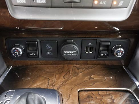 Used 2019 INFINITI QX80 Luxe AWD/4WD image 16