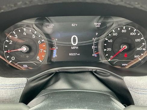 Used 2024 Jeep Compass Latitude AWD/4WD image 32