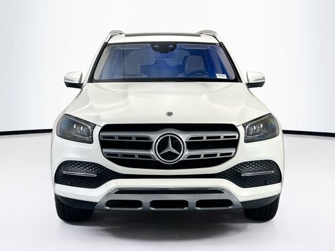 Used 2021 Mercedes-Benz GLS 450 4MATIC image 2