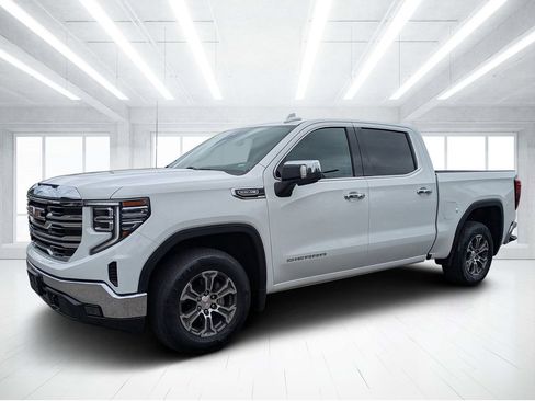 Used 2025 GMC Sierra 1500 SLT RWD image 7