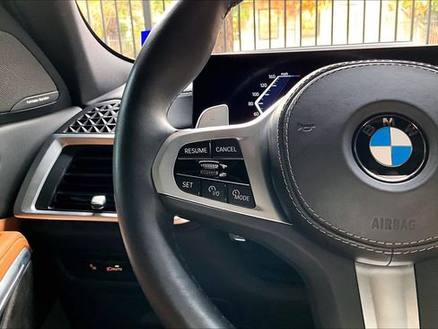 Used 2024 BMW X6 xDrive40i w/ Premium Package image 23