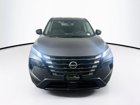 Used 2025 Nissan Rogue S FWD image 2