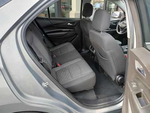 Used 2018 Chevrolet Equinox LT image 14