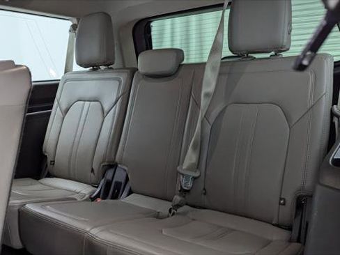 Used 2019 Ford Expedition Max Limited image 16