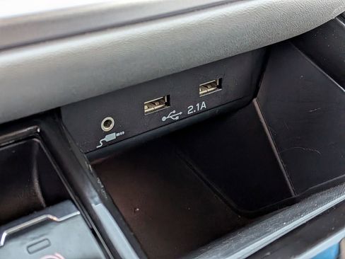 Used 2020 Subaru Outback Limited image 22