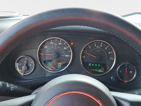 Used 2018 Jeep Wrangler Unlimited Sport S AWD/4WD image 18