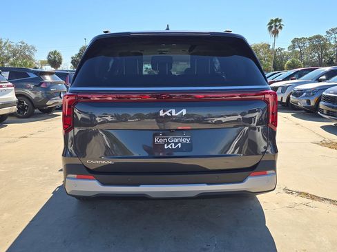 New 2026 Kia Carnival EX FWD image 7