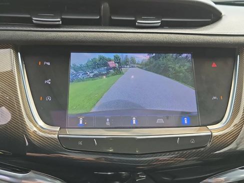 Used 2023 Cadillac XT6 Premium Luxury w/ Platinum Package AWD/4WD image 16