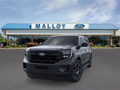 New 2025 Ford Expedition Max Active image 3