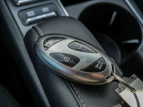 Used 2025 Hyundai Sonata SEL FWD image 31