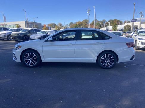 New 2026 Volkswagen Jetta SE image 6