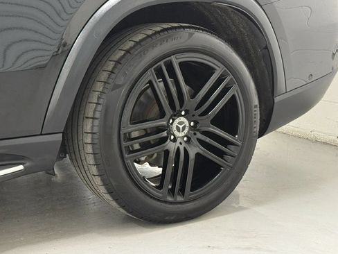 Used 2021 Mercedes-Benz GLS 450 4MATIC image 44