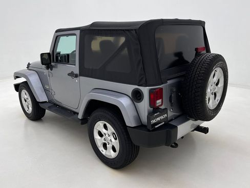 Used 2015 Jeep Wrangler Sahara AWD/4WD image 13
