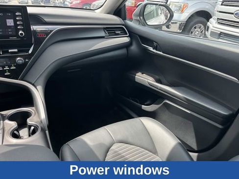 Used 2023 Toyota Camry SE FWD image 16