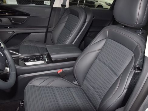 New 2026 Lincoln Nautilus Reserve w/ Jet Appearance Package AWD/4WD image 33