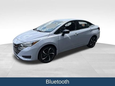Used 2025 Nissan Versa SR w/ Trunk Package FWD image 4