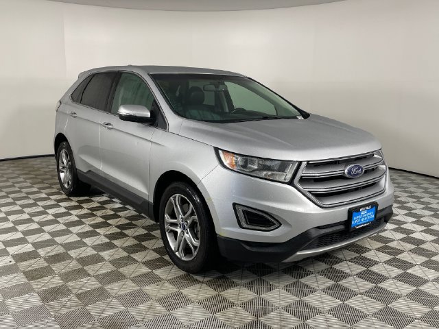 Used 2016 Ford Edge Titanium w/ Technology Package AWD/4WD image 17