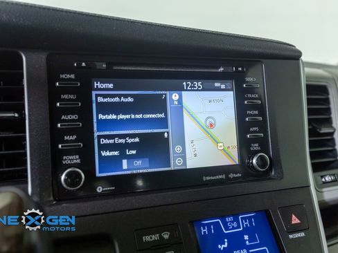 Used 2019 Toyota Sienna XLE w/ XLE Navigation Package AWD/4WD image 17