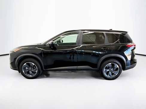Used 2025 Nissan Rogue SV FWD image 4