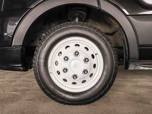 Used 2023 Ford Transit 350 XLT RWD image 11
