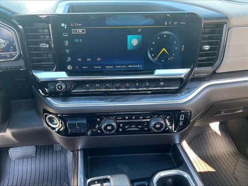 Used 2022 Chevrolet Silverado 1500 LTZ image 33