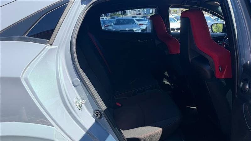 Used 2019 Honda Civic Type R image 9