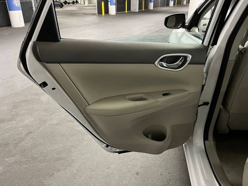 Used 2014 Nissan Sentra S image 14