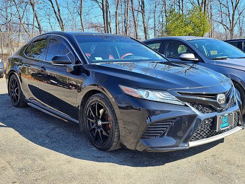 Used 2018 Toyota Camry XSE w/ Driver Assist Package image 2