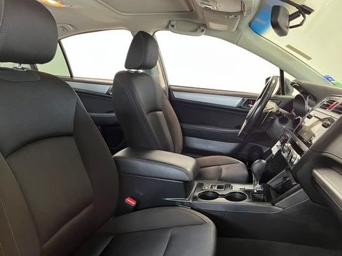 Used 2016 Subaru Legacy 2.5i Premium w/ Moonroof Package AWD/4WD image 10