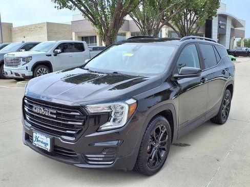 Used 2022 GMC Terrain SLE w/ Driver Convenience Package FWD image 27