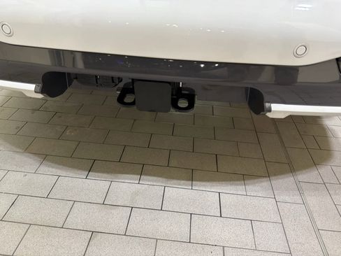 New 2026 BMW X7 xDrive40i w/ M Sport Package AWD/4WD image 10