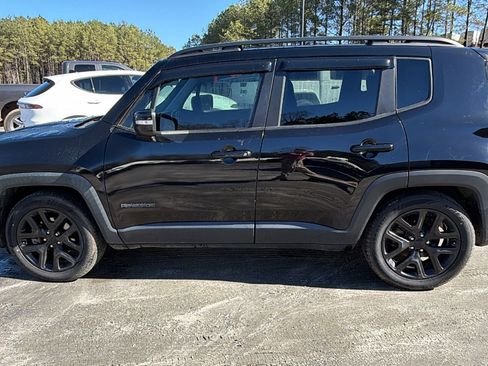 Used 2018 Jeep Renegade Altitude w/ UConnect 8.4 Nav Group image 11