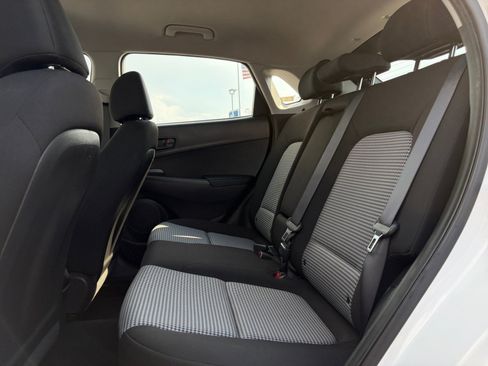 Used 2023 Hyundai Kona SE FWD image 28