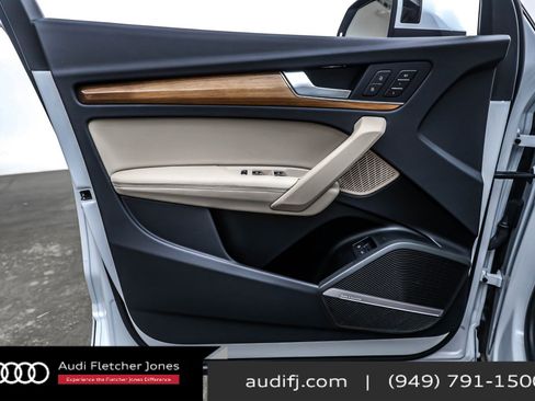 Used 2023 Audi Q5 e Premium Plus w/ Premium Plus Package image 21