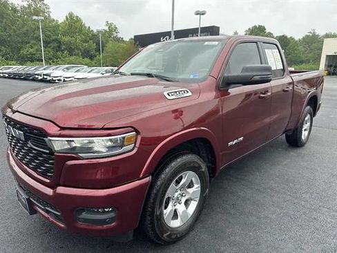 Used 2025 RAM 1500 Big Horn AWD/4WD image 3